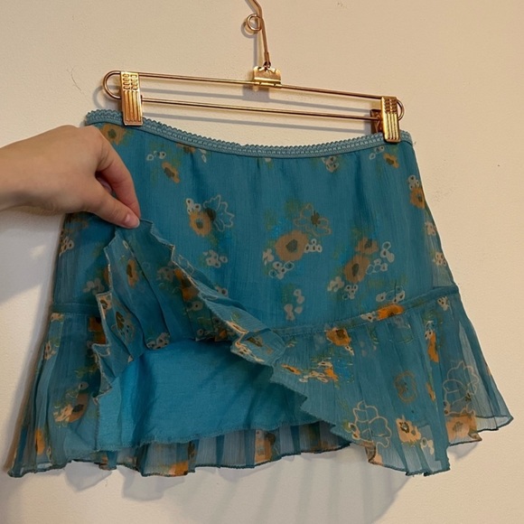 Vintage Y2K Abercrombie & Fitch Mini Skirt - Picture 5 of 7